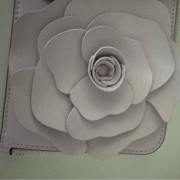 Kate Spade Flora 3D Wristlet - Picture 6 of 9